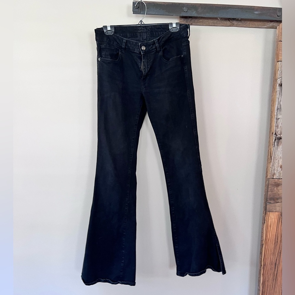 Zara Basic Z1975 Mid-rise Black Flare Jeans